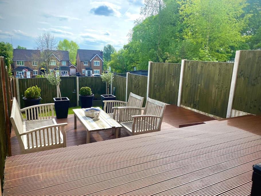 View Large 5br Town House Parking Holiday home *